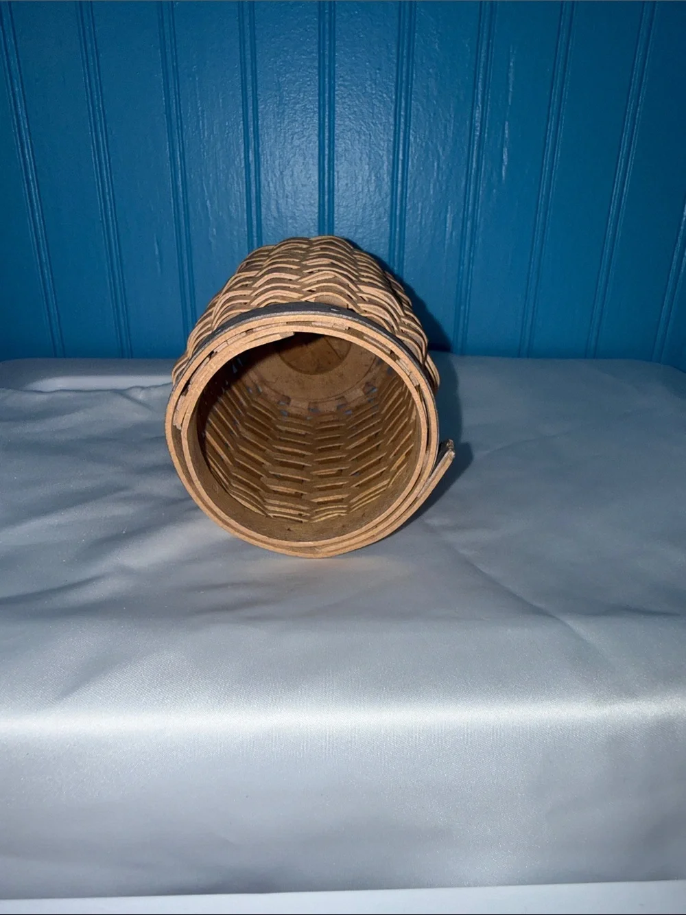 2003 Longaberger Basket with Dark Rim Accent - Picture 5 of 6